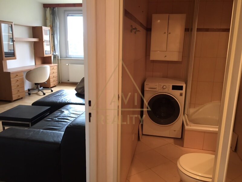 Pronájem bytu 2+1 plně zařízený, 60m2, Rytířova, Praha 12 Kamýk