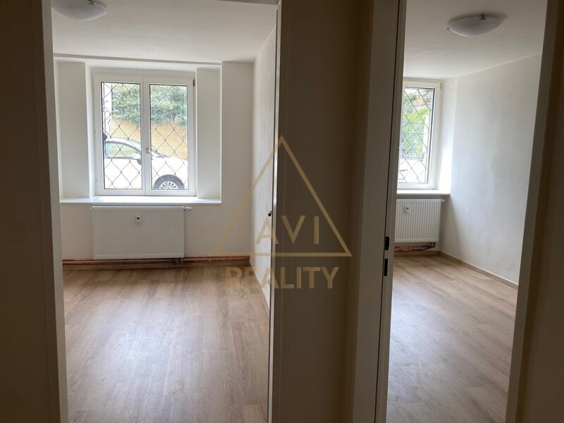 PRODEJ BYTU DV 3+1 PO REKONSTRUKCI 60M2 SNÍŽENÉ PŘÍZEMÍ – PODNÁDRAŽNÍ VYSOČANY PRAHA 9