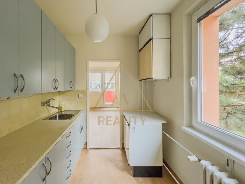 Pronájem bytu 3+1 61m3 + balkon 5,8m2 P5 Motol neprůchozí pokoje