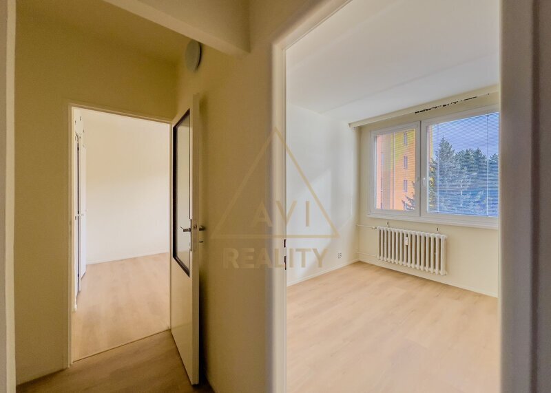 Pronájem bytu 3+1 61m3 + balkon 5,8m2 P5 Motol neprůchozí pokoje
