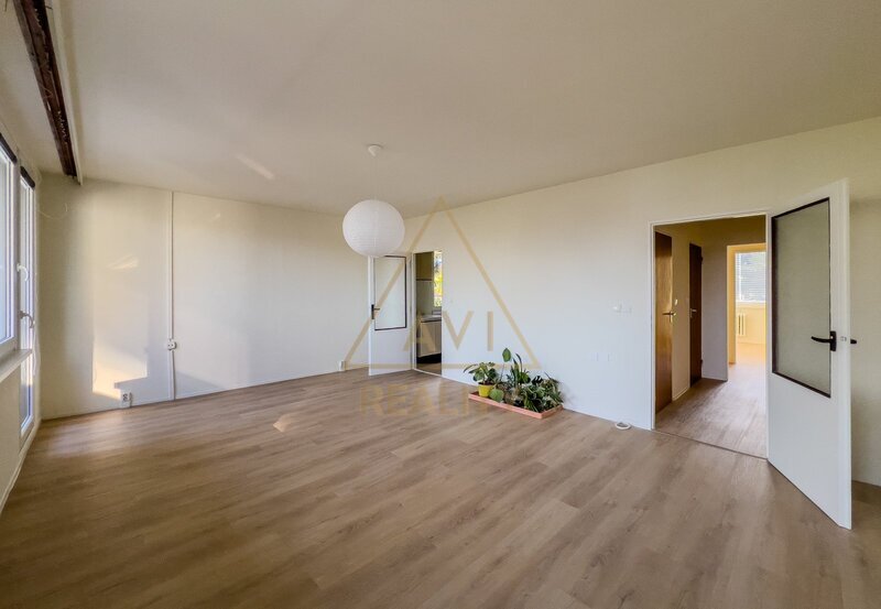 Pronájem bytu 3+1 61m3 + balkon 5,8m2 P5 Motol neprůchozí pokoje