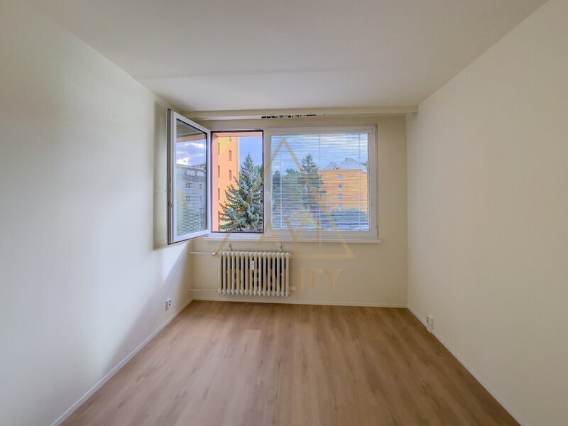 Pronájem bytu 3+1 61m3 + balkon 5,8m2 P5 Motol neprůchozí pokoje