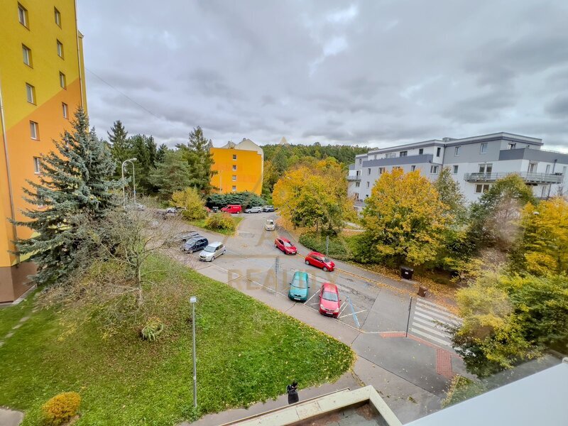 Pronájem bytu 3+1 61m3 + balkon 5,8m2 P5 Motol neprůchozí pokoje