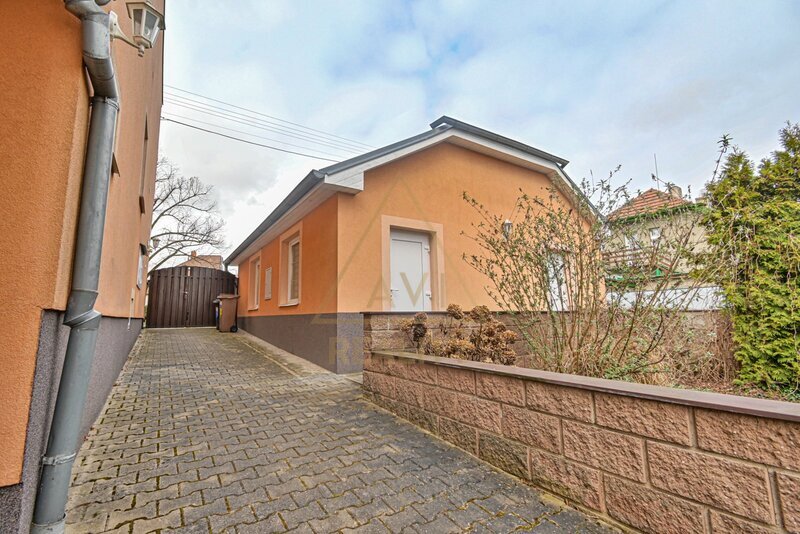 Prodej členitého RD OV 6+1 150 m2 s pozemkem 422 m2 Hřebeč u Kladna