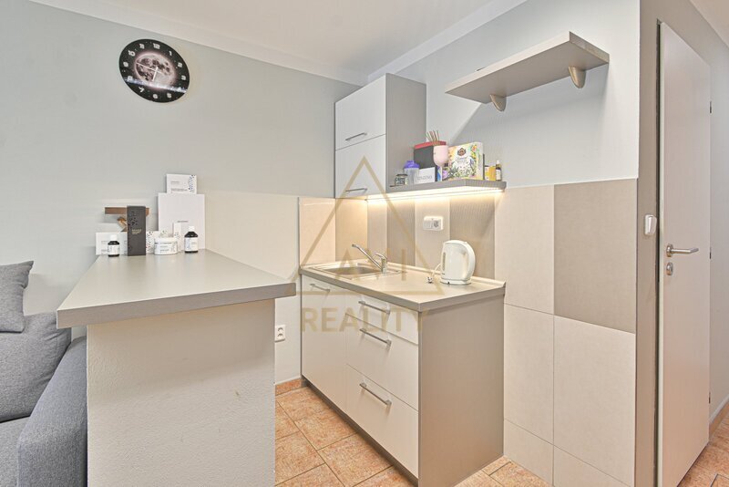 Prodej členitého RD OV 6+1 150 m2 s pozemkem 422 m2 Hřebeč u Kladna