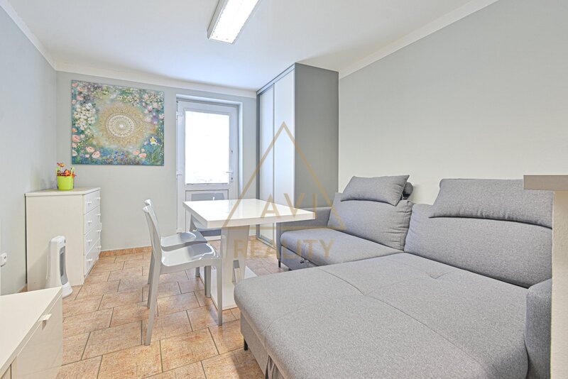 Prodej členitého RD OV 6+1 150 m2 s pozemkem 422 m2 Hřebeč u Kladna