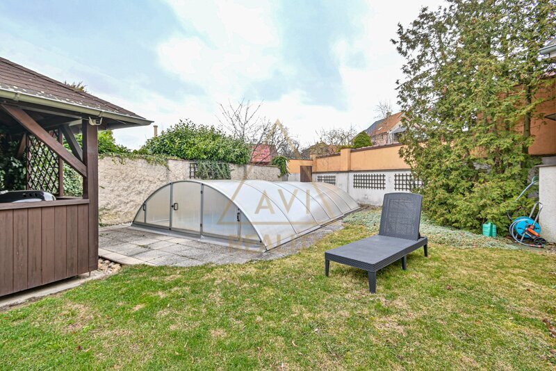 Prodej členitého RD OV 6+1 150 m2 s pozemkem 422 m2 Hřebeč u Kladna