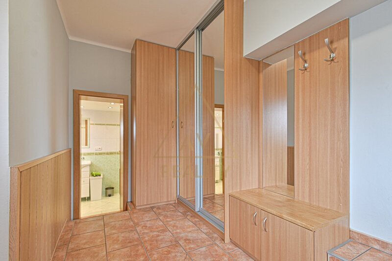 Prodej členitého RD OV 6+1 150 m2 s pozemkem 422 m2 Hřebeč u Kladna