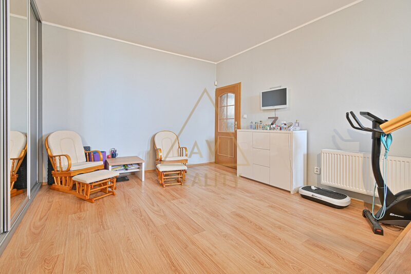 Prodej členitého RD OV 6+1 150 m2 s pozemkem 422 m2 Hřebeč u Kladna