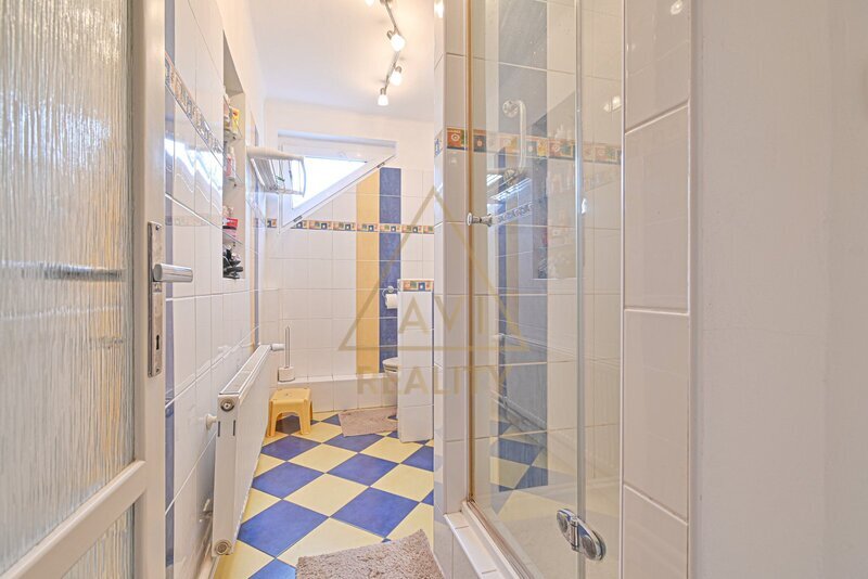 Prodej členitého RD OV 6+1 150 m2 s pozemkem 422 m2 Hřebeč u Kladna