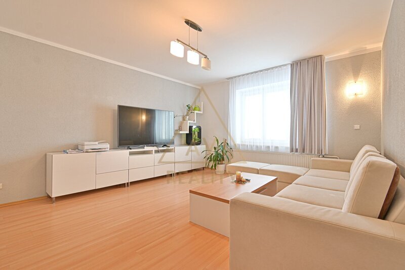 Prodej členitého RD OV 6+1 150 m2 s pozemkem 422 m2 Hřebeč u Kladna