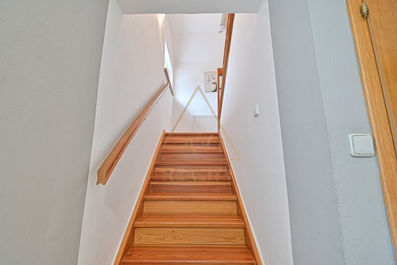 Prodej členitého RD OV 6+1 150 m2 s pozemkem 422 m2 Hřebeč u Kladna