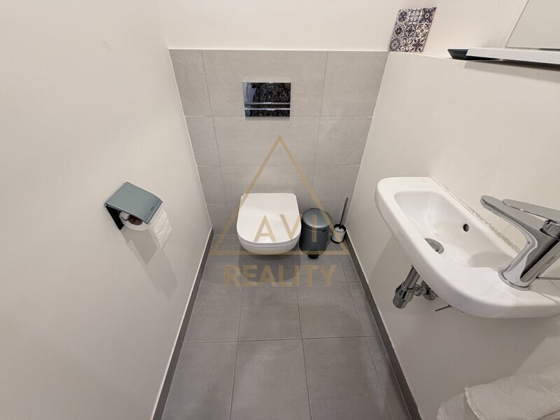 Pronájem bytu 3+kk 86m2 P3 Žižkov Olgy Havlové zařízený