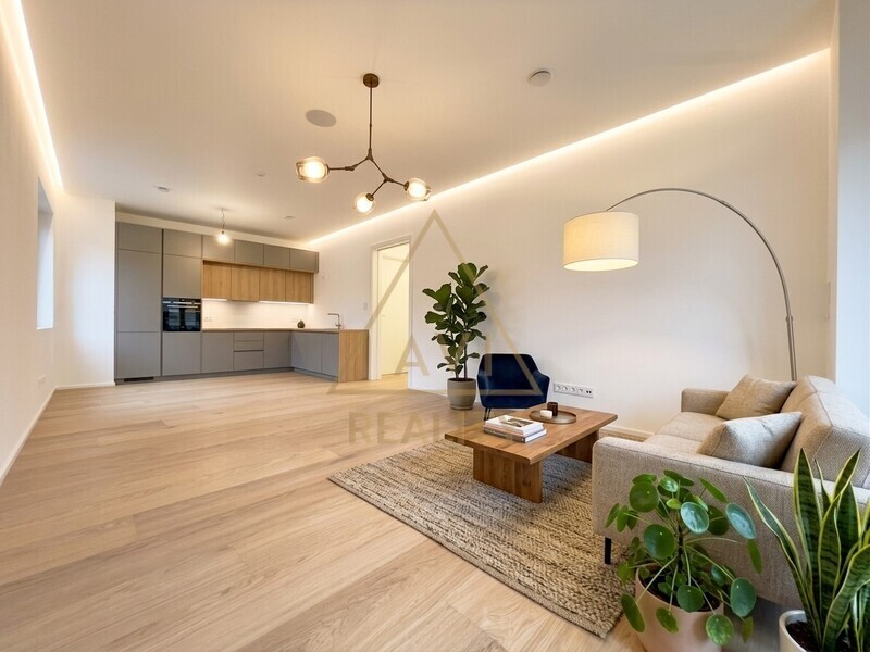 Prodej bytu 2+kk 57m2 + zahrada 72m2 náměstí Pod Lípou Praha - Holyně