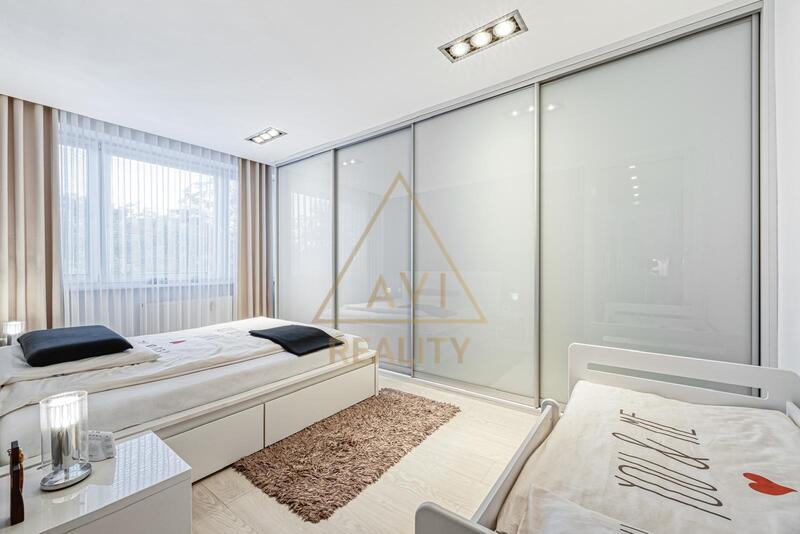 Pronájem krásného bytu 2kk 55m2 balkon parkování P6 Břevnov Tomanova