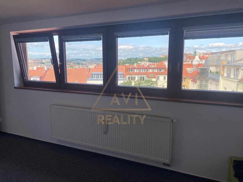 PRONÁJEM MEZONETOVÉHO BYTU 3+KK S TERASOU, 135 m², PRAHA 10 – VRŠOVICE, UL. ŽITOMÍRSKÁ