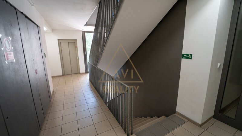 Prodej bytu OV 2+kk 60m2 + 12m2 balkón P9 Čakovice