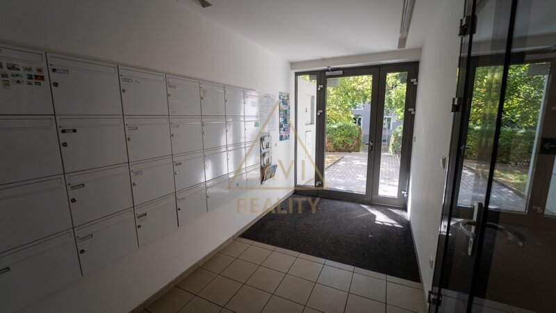 Prodej bytu OV 2+kk 60m2 + 12m2 balkón P9 Čakovice