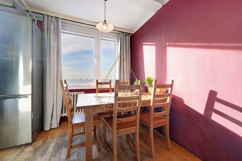 Prodej bytu v OV 3+1/lodžie P9 Prosek Vysočanská