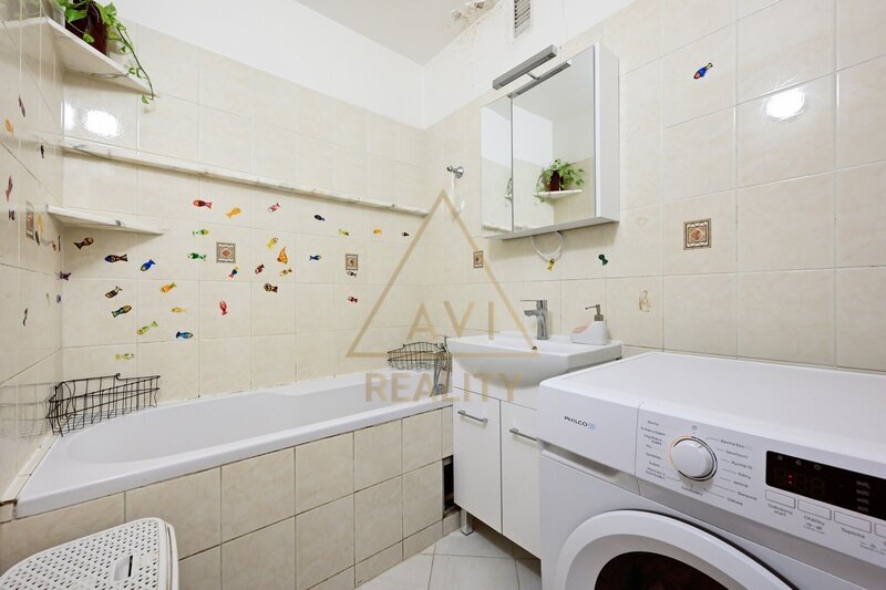 Prodej bytu v OV 3+1/lodžie P9 Prosek Vysočanská