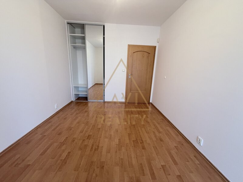 Prodej bytu OV 2+kk 60 m2 + balkón 11 m2 Praha 9 Čakovice