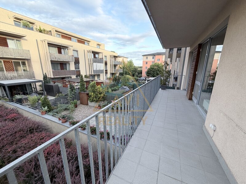 Prodej bytu OV 2+kk 60 m2 + balkón 11 m2 Praha 9 Čakovice