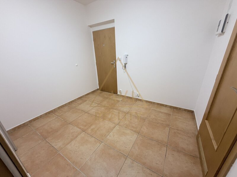 Prodej bytu OV 2+kk 60 m2 + balkón 11 m2 Praha 9 Čakovice