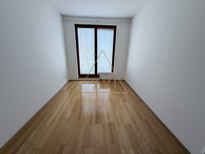 Pronájem bytu 2+kk 48m2 + balkón 12m2 P5 Stodůlky Za Mototechnou parkovací stání