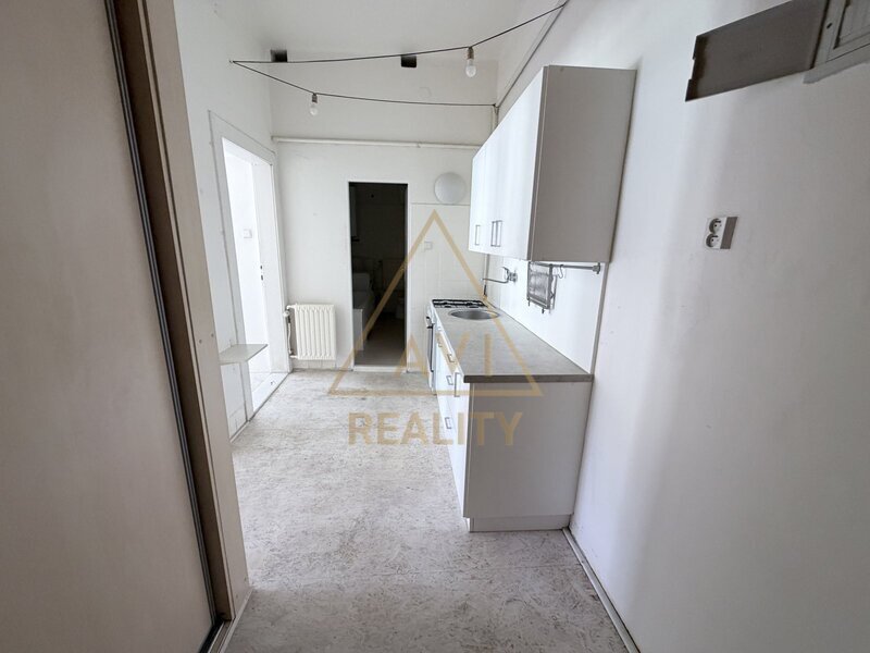Pronájem bytu 2+1 68m2 P2 Vinohrady Na Švihance nezařízený