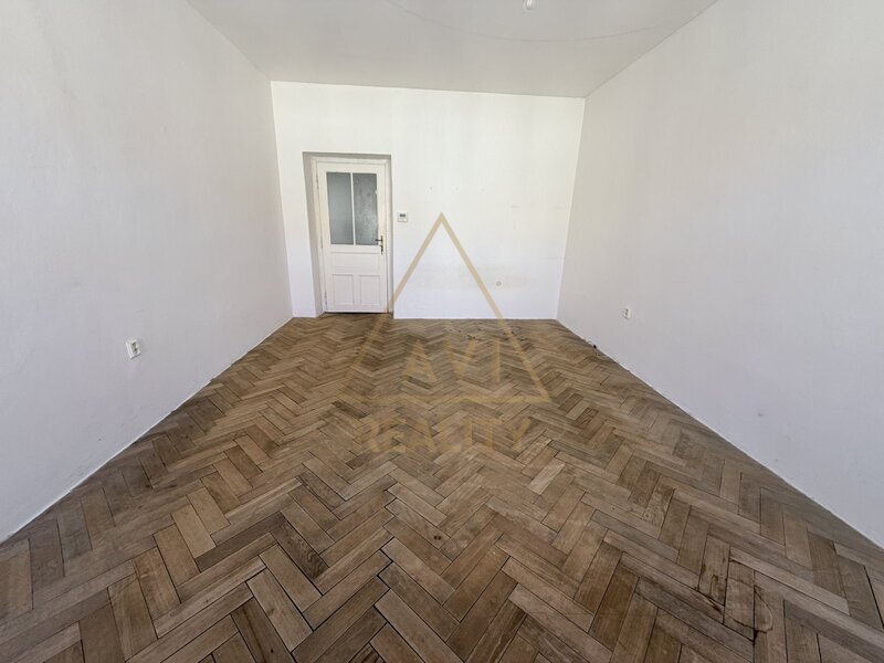 Pronájem bytu 2+1 68m2 P2 Vinohrady Na Švihance nezařízený