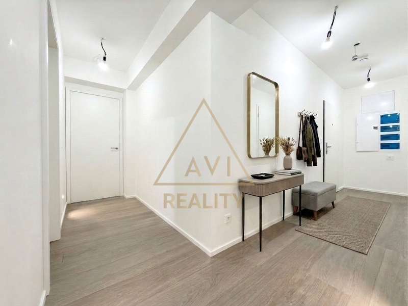 Prodej bytu 5+kk 150m2 náměstí Pod lípou Praha - Holyně