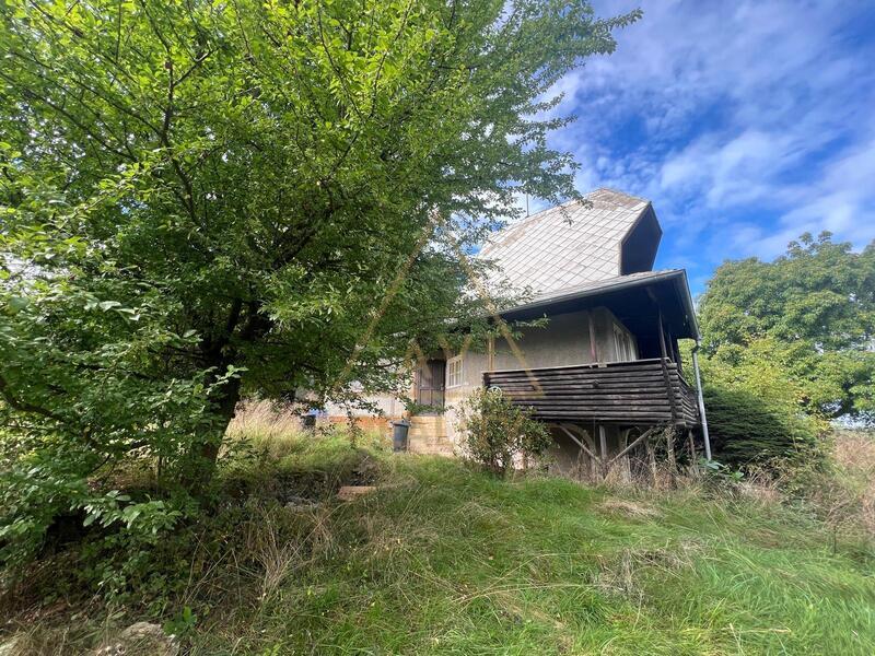 Prodej menšího zděného domu s pozemkem 1162 m2 Lukavec okres Pelhřimov