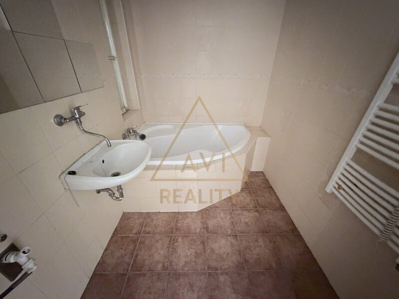 Pronájem bytu 3+1 89m2 P2 Vinohrady Na Švihance