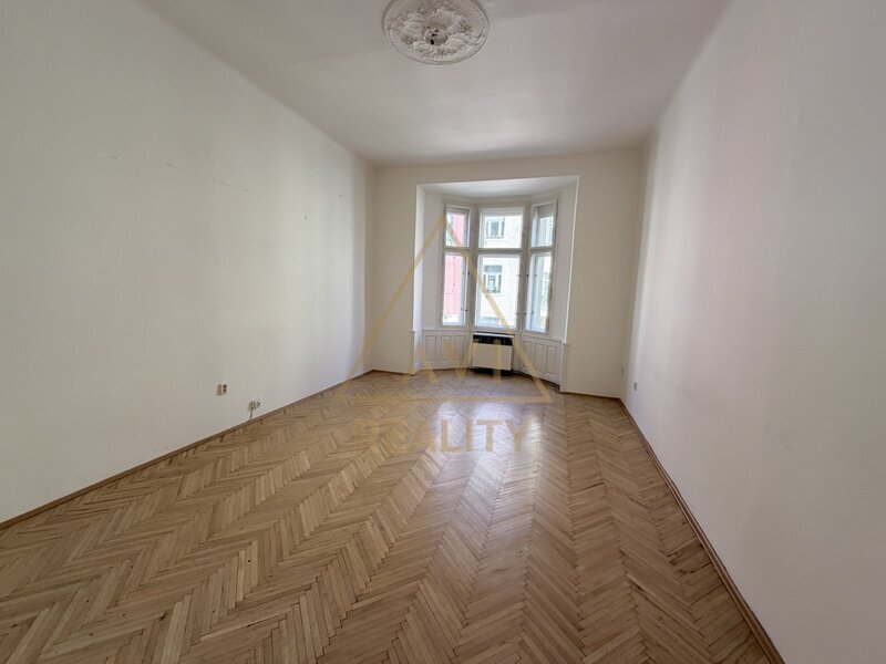 Pronájem bytu 3+1 89m2 P2 Vinohrady Na Švihance