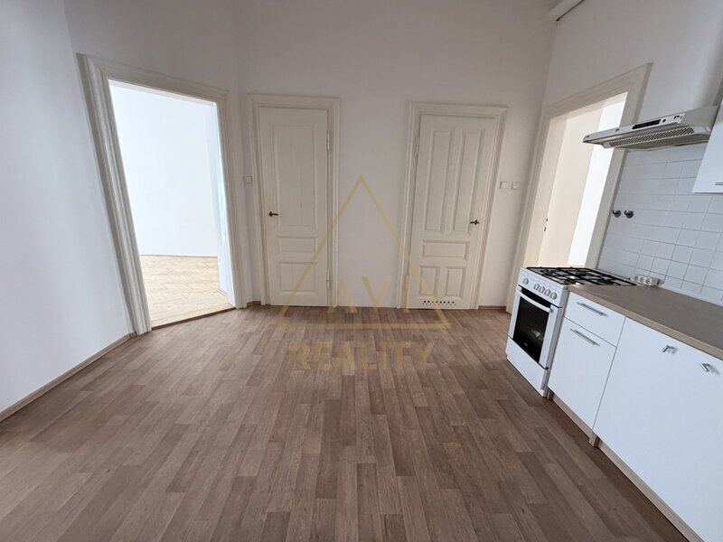 Pronájem bytu 3+1 89m2 P2 Vinohrady Na Švihance
