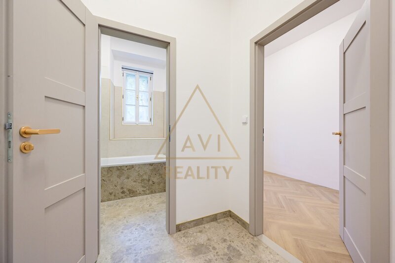 Pronájem krásného bytu 2+kk 58m2 P1 Staré Město Haštalská