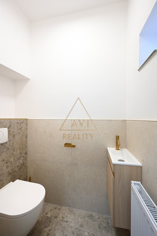 Pronájem krásného bytu 2+kk 58m2 P1 Staré Město Haštalská