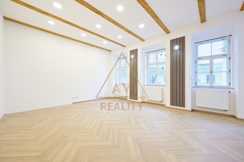 Pronájem krásného bytu 2+kk 58m2 P1 Staré Město Haštalská