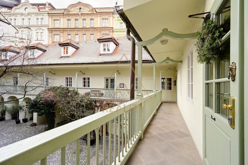 Pronájem krásného bytu 2+kk 58m2 P1 Staré Město Haštalská