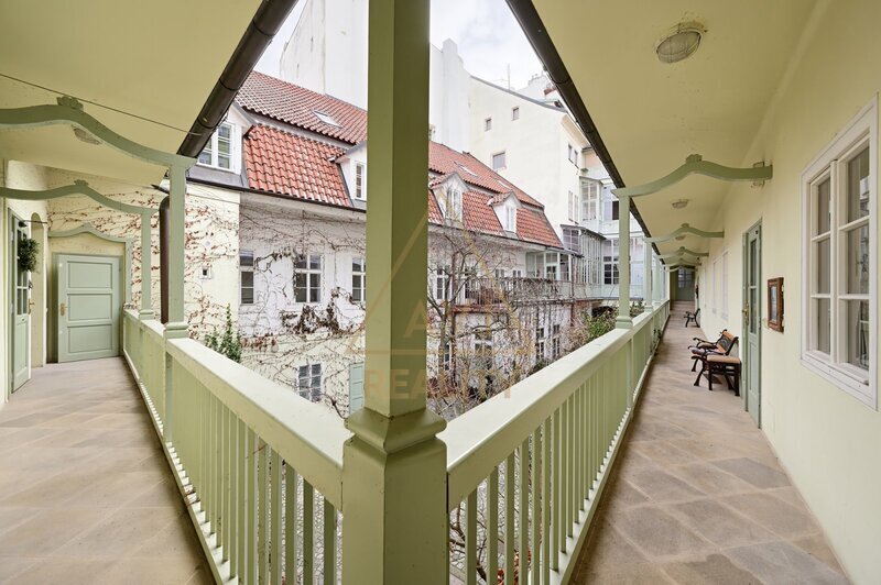 Pronájem krásného bytu 2+kk 58m2 P1 Staré Město Haštalská