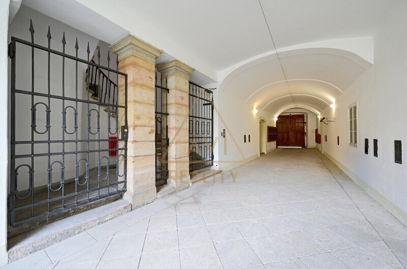 Pronájem krásného bytu 2+kk 58m2 P1 Staré Město Haštalská