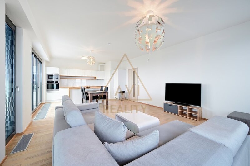 Pronájem bytu 3+kk 86m2 uzamykatelná garáž Garden Towers P3 Žižkov