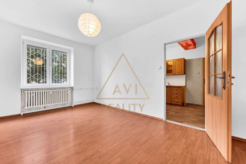 Pronájem bytu 1+1 34 m2 P10 Náměstí Svatopluka Čecha Vršovice