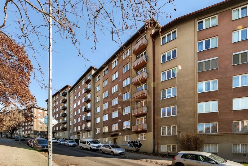 Pronájem bytu 1+1 34 m2 P10 Náměstí Svatopluka Čecha Vršovice