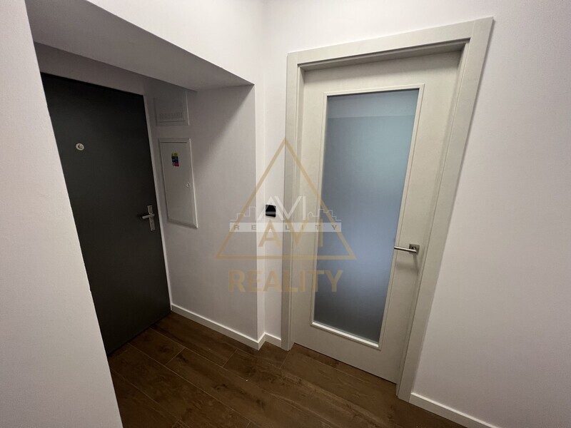 Pronájem bytu 2+kk 58m2 + zahrada P8 Libeň Andrštova